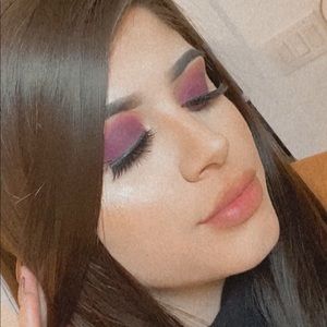 Meet your Posher, Abigail